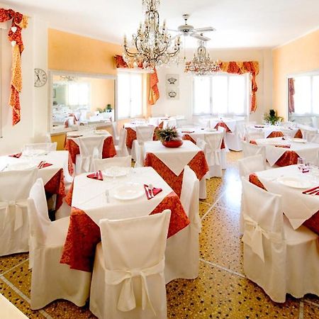 Hotel Gabbiano Alassio Eksteriør billede