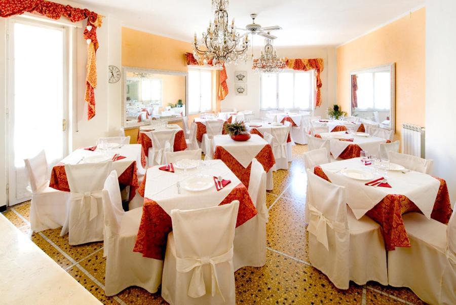 Hotel Gabbiano Alassio Eksteriør billede